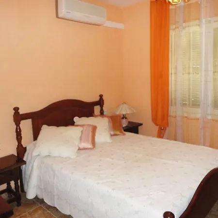 Well-appointed, 4-bedroom House In Alcudia With A Furnished Terrace An 公寓 *