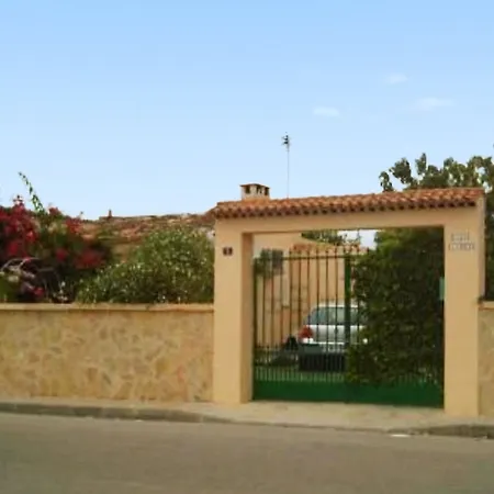 Well-appointed, 4-bedroom House In Alcudia With A Furnished Terrace An *