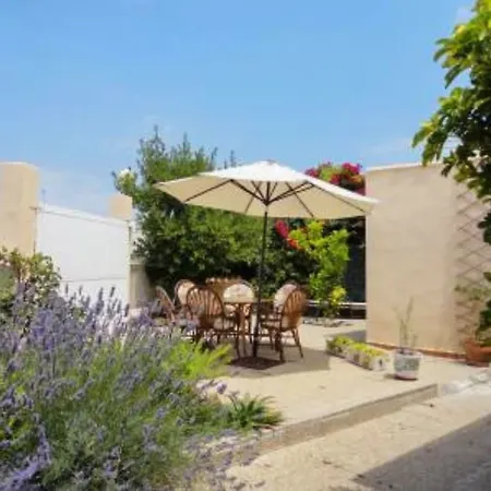 Well-appointed, 4-bedroom House In Alcudia With A Furnished Terrace An 阿尔库迪亚港